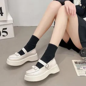 Scarpe tacco per le donne 2022 nuove scarpe con plateau Kawaii cuore fibbia Lolita scarpe uniforme fiocco tacchi spessi Med Retr