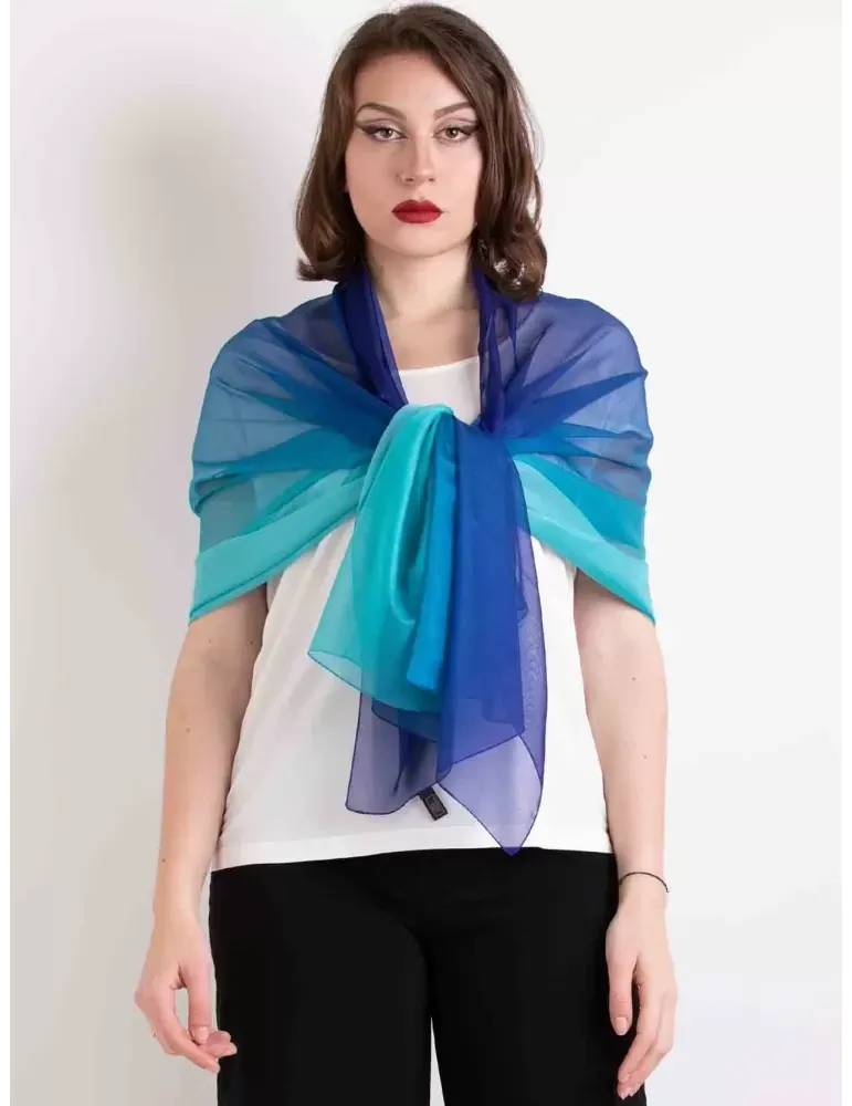 Stola di chiffon ampia sciarpa sfumata dal blu al celeste